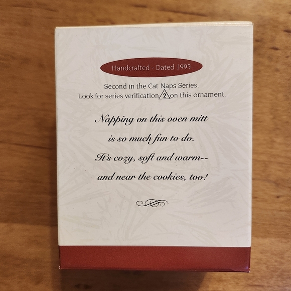 Hallmark Keepsake Cat Ornament New Old Stock Dated 1995 - Picture 2 of 8